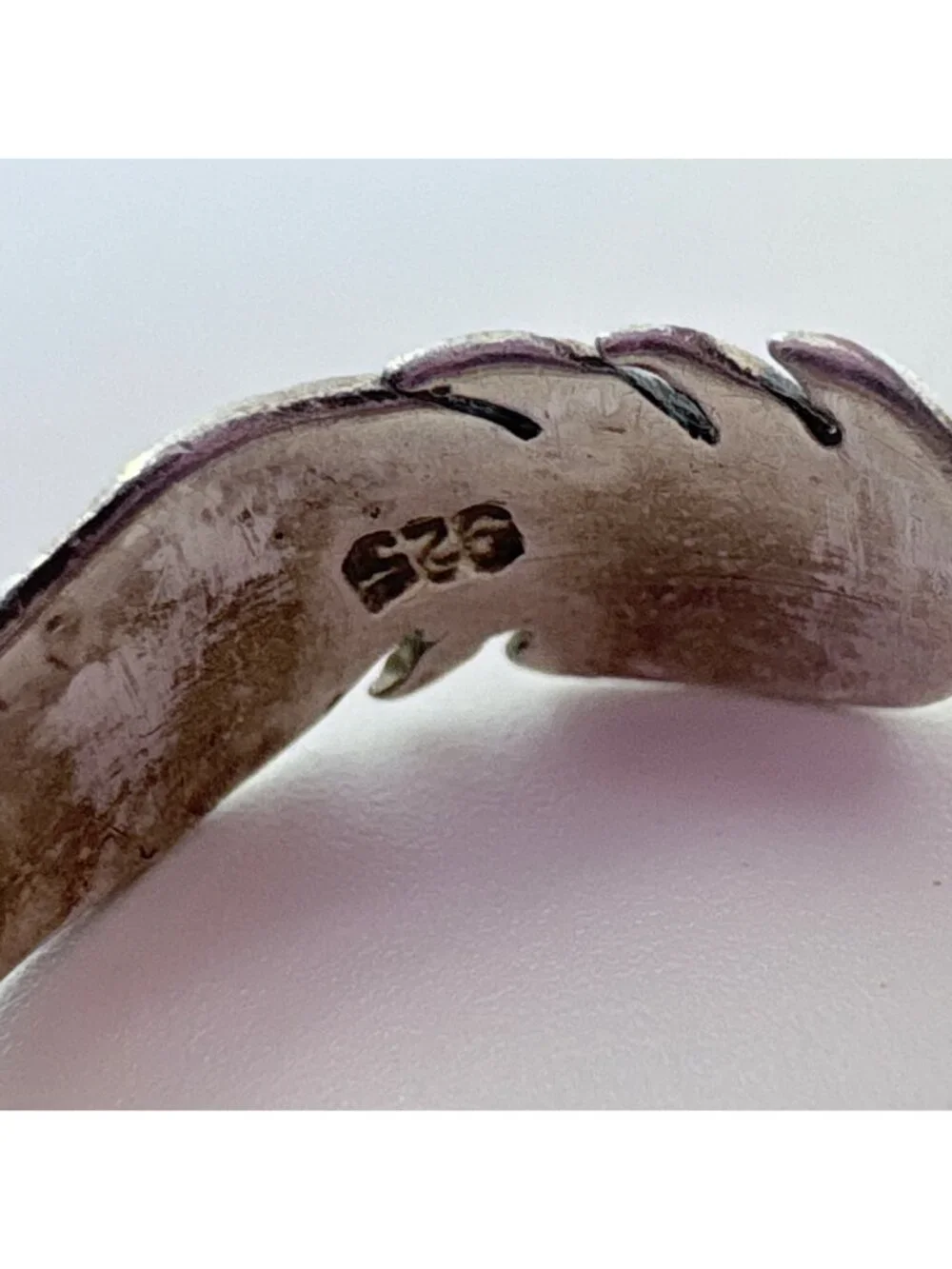 N/A feather design